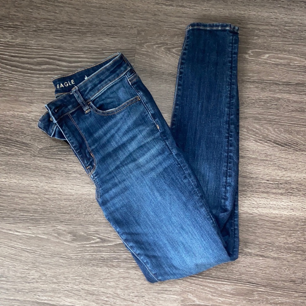 NEW: Medium waisted next level stretch jeans
